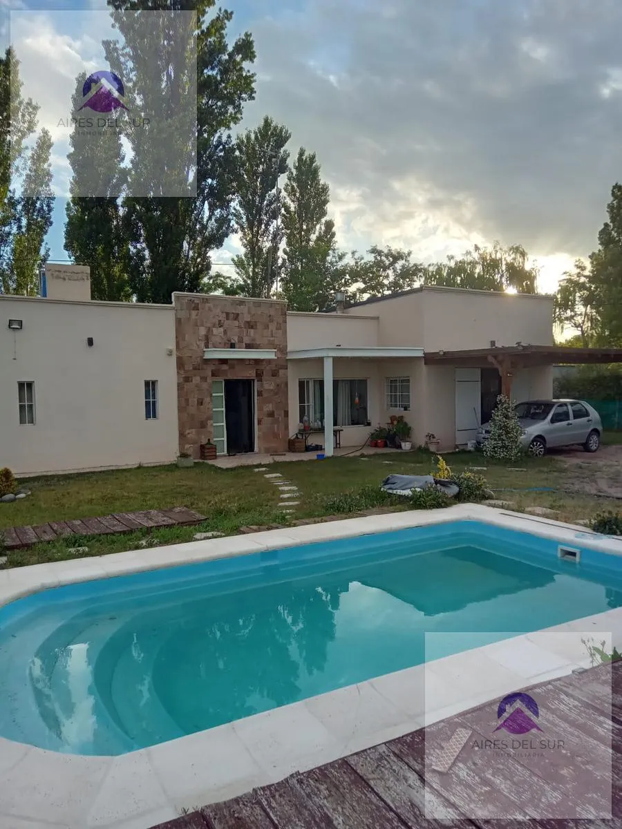 Casa en sarmiento al 5800 barrio privado Los Paraisos