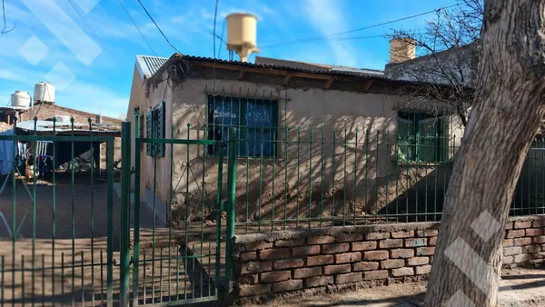 Casa en En Venta | Casa + Duplex + Depto | Barrio 50 Viviendas | El Chañar