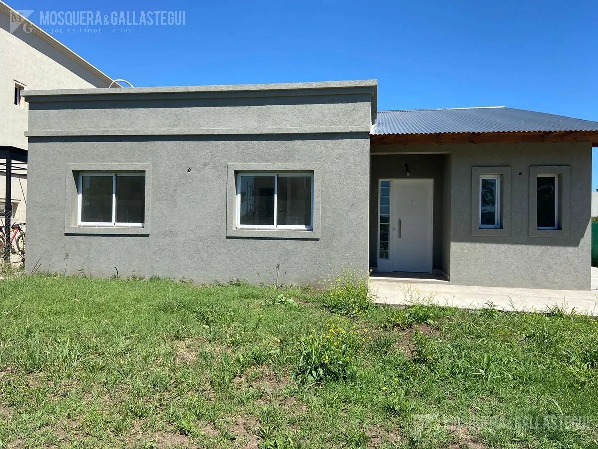 Casa en Santa Elena al 400