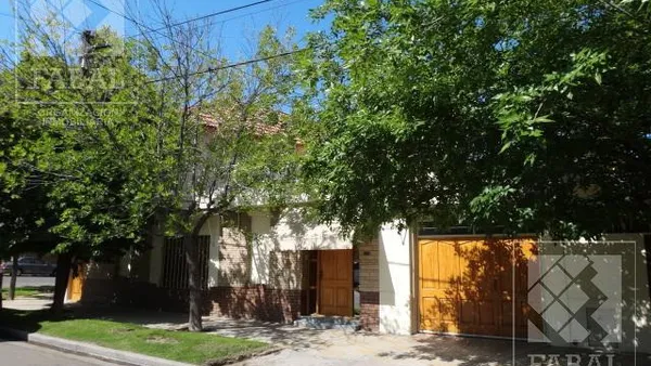 Casa en Miguel A. Camino al 500