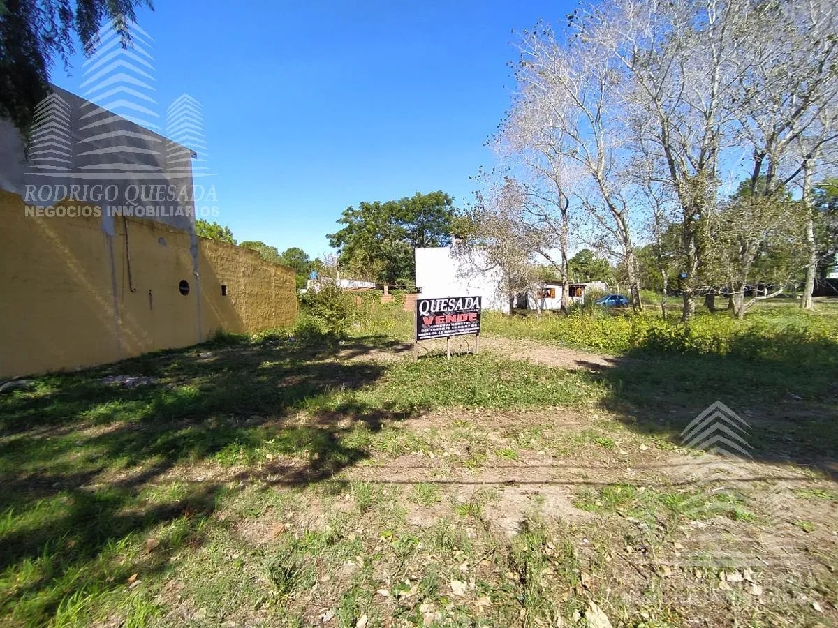 Terreno en Colectora e/24 y 25