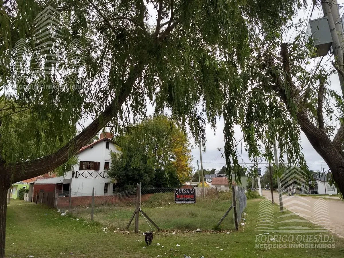 Terreno en Diag Cobos y Julio Campo