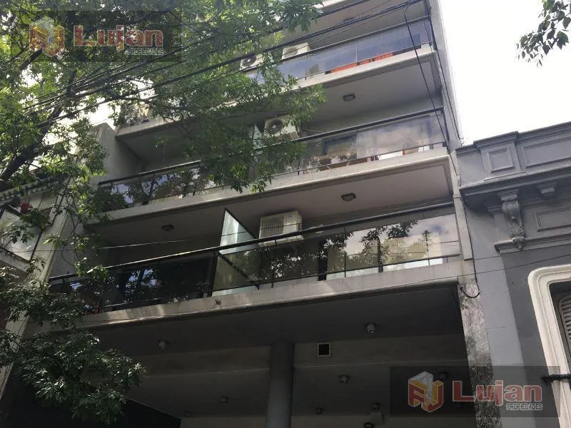 Departamento en Ramón Falcón 3500
