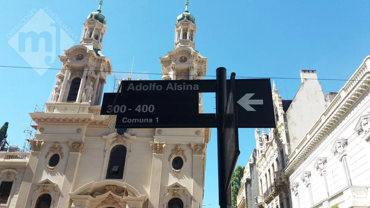 Local Comercial en Defensa al 200