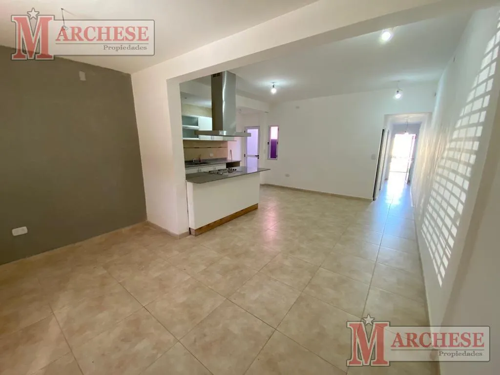 Departamento en Ranchos al 1400