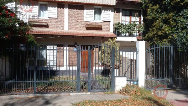 Casa en Venta- Dúplex 4 dormitorios - B ° Muten- Neuquén