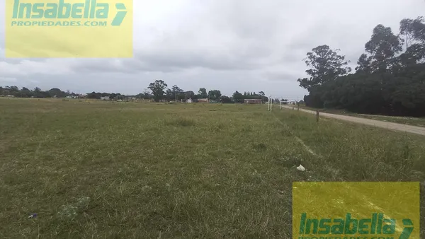 Terreno en 64 Y 17 Lote 8