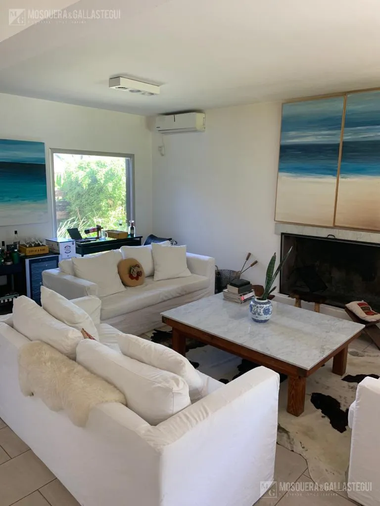 Casa en Santa Barbara al 1100